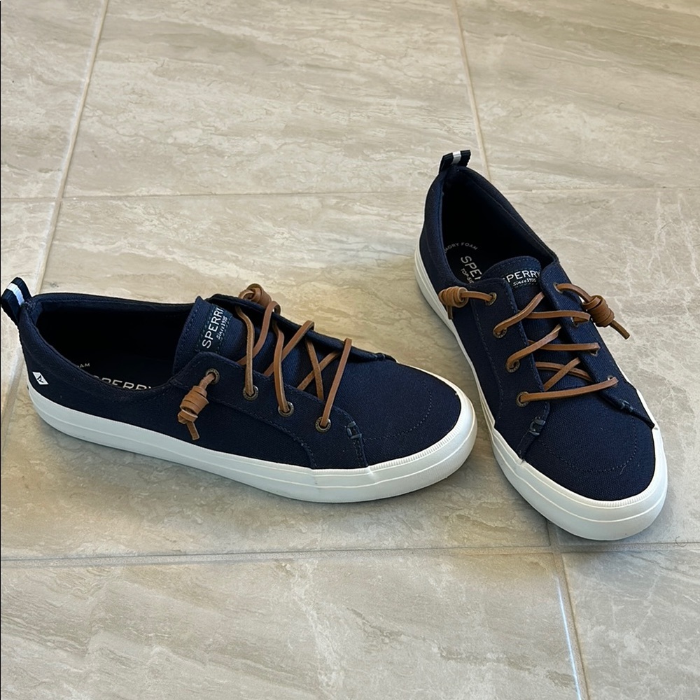 Sperry Women's Navy Sneakers